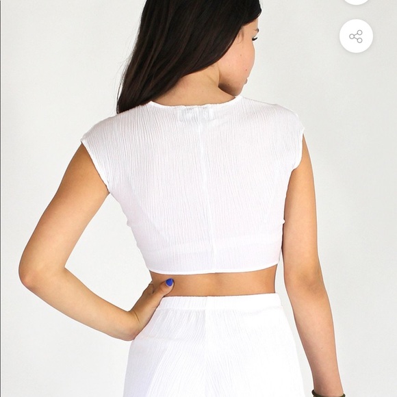 Purrr Melrose White Tie front cropped top NWOT - Picture 2 of 6